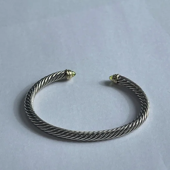 David Yurman Cable Classics Bracelet with 14k Gold & Peridot - Picture 8 of 10